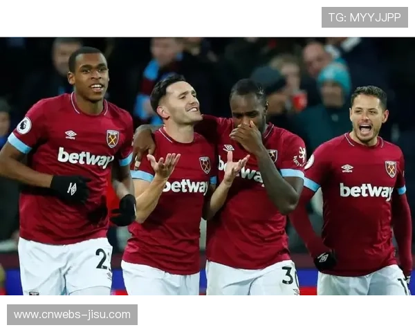 利物浦球迷客场助威,球队三连胜状态回暖 利物浦球迷客场助威,球队三连胜状态回暖