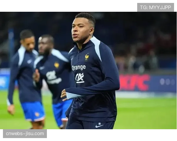 姆巴佩第88分钟受伤，VAR复核后未判点球引发争议